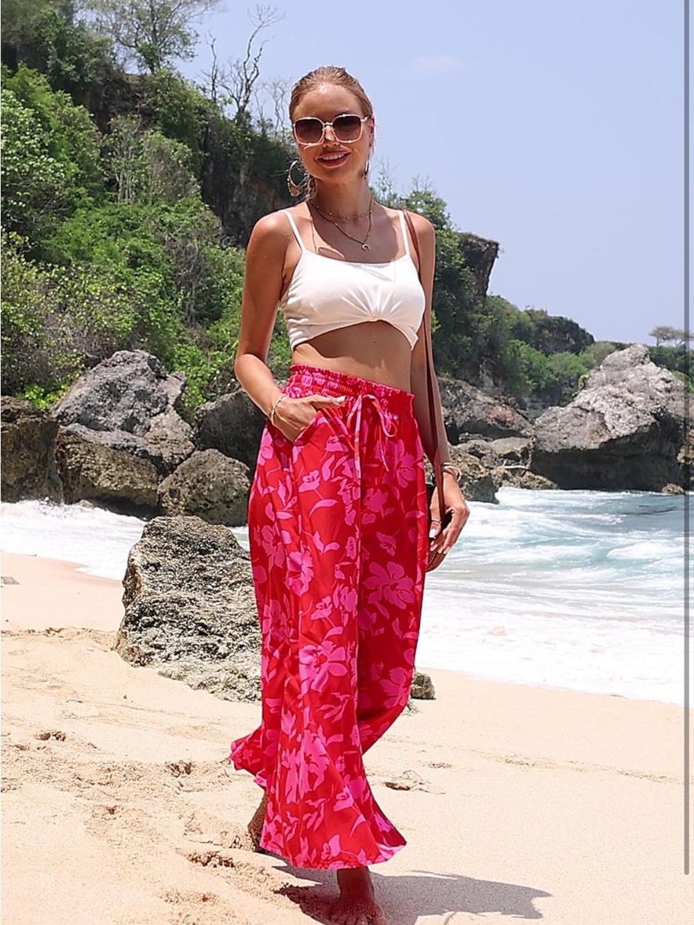 NWOT Red and Pink Floral High Waisted Wide Leg Boho Flowy Palazzo Pants Sz Small - Picture 2 of 12